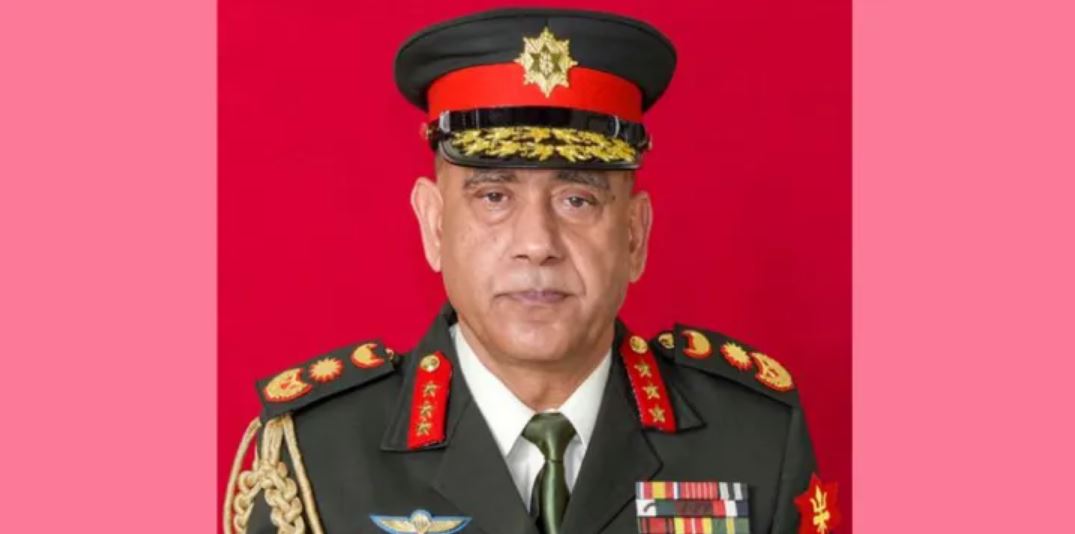 राष्ट्रपतिद्वारा प्रधानसेनापति शर्मालाई दज्र्यानी चिह्न प्रदान